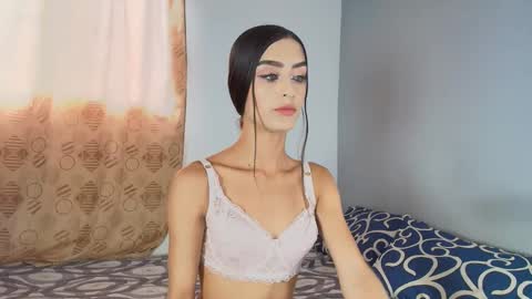 vitoriia_ online show from May 29, 8:29 pm