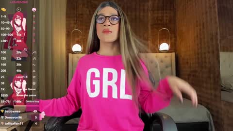 VittaaaPlease help me with your thumbs up its important  online show from January 3, 12:41 pm