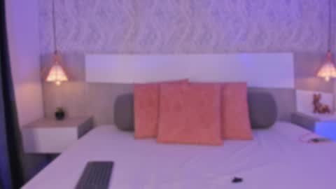 Snapshot of vittoria__rossi chatting on April 16, 3:46 pm Vttoria online show from April 16, 3:46 pm