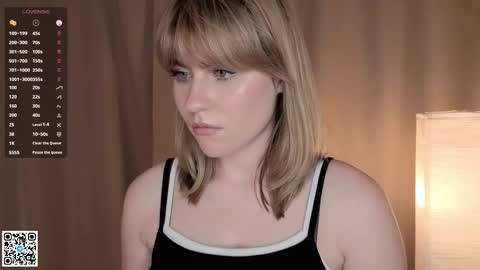 Snapshot of vivandellapenna chatting on October 21, 6:19 pm Melissa online show from October 21, 6:19 pm