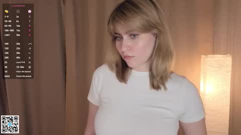 Snapshot of vivandellapenna chatting on October 28, 6:21 pm Melissa online show from October 28, 6:21 pm