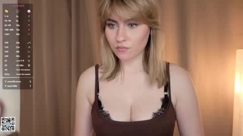 Snapshot of vivandellapenna chatting on November 2, 6:54 pm Melissa online show from November 2, 6:54 pm