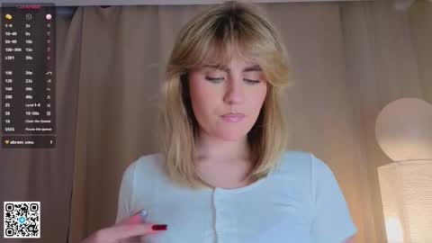 Snapshot of vivandellapenna chatting on November 18, 6:12 pm Melissa online show from November 18, 6:12 pm