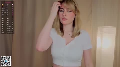 Snapshot of vivandellapenna chatting on November 25, 6:30 pm Melissa online show from November 25, 6:30 pm