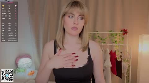 Snapshot of vivandellapenna chatting on November 26, 6:42 pm Melissa online show from November 26, 6:42 pm