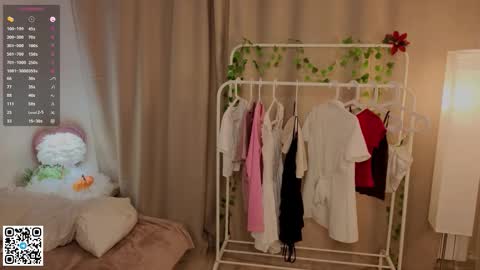 Snapshot of vivandellapenna chatting on November 28, 6:32 pm Melissa online show from November 28, 6:32 pm