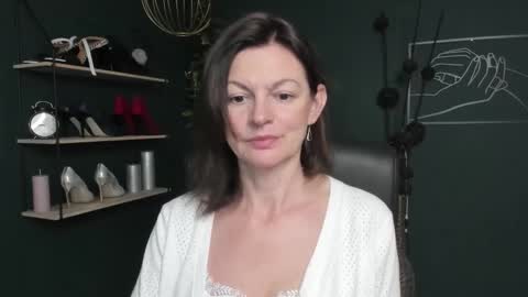 Snapshot of vivian_dream chatting on September 29, 6:40 am Vivian online show from September 29, 6:40 am