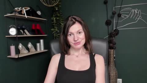 Snapshot of vivian_dream chatting on October 15, 6:35 am Vivian online show from October 15, 6:35 am