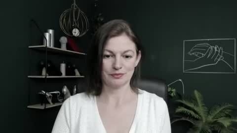 Vivian online show from June 15, 5:53 am