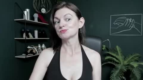 Vivian online show from July 21, 5:54 am