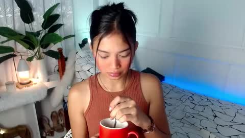 Vivian online show from February 3, 6:39 pm