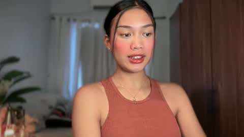 Snapshot of vivian_roberts chatting on May 4, 12:50 am Vivian online show from May 4, 12:50 am
