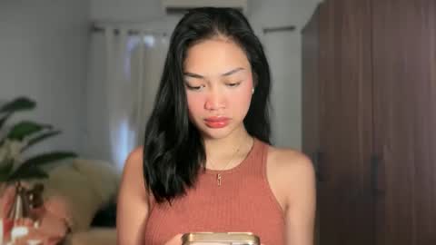 Snapshot of vivian_roberts chatting on May 11, 12:27 am Vivian online show from May 11, 12:27 am