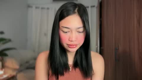 Snapshot of vivian_roberts chatting on May 27, 9:45 pm Vivian online show from May 27, 9:45 pm