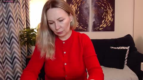 Vivian online show from September 25, 5:38 pm