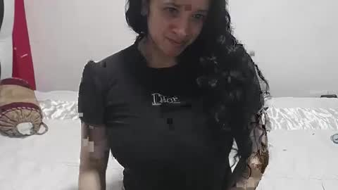 Snapshot of vivian_walt_ chatting on December 2, 5:48 am melissa online show from December 2, 5:48 am