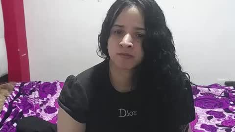 Snapshot of vivian_walt_ chatting on January 4, 6:52 am melissa online show from January 4, 6:52 am