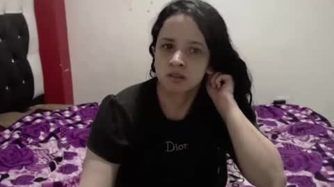 Snapshot of vivian_walt_ chatting on March 1, 4:58 am melissa online show from March 1, 4:58 am