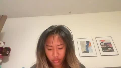 Snapshot of viviandela97 chatting on June 15, 9:33 am viviandela97 online show from June 15, 9:33 am