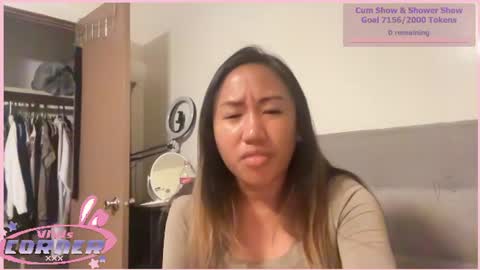 Snapshot of viviandela97 chatting on August 4, 1:20 am viviandela97 online show from August 4, 1:20 am