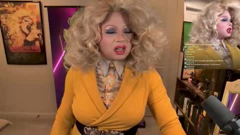 Snapshot of vivianfrost chatting on January 18, 5:00 am VivianFrosty online show from January 18, 5:00 am