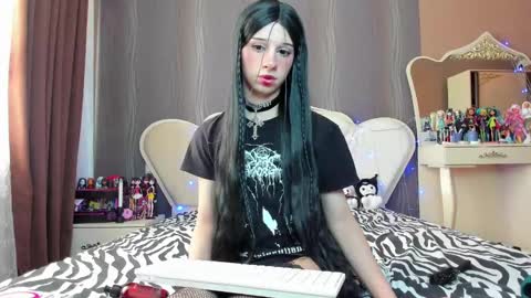 Vivian online show from January 11, 12:18 pm