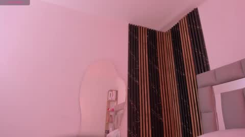 Vivi online show from October 16, 12:28 pm