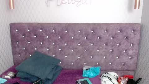 VivianRose online show from January 9, 3:15 am