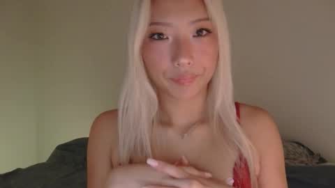 vivianwinters online show from November 4, 11:59 pm