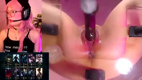 Vivian online show from July 16, 9:43 pm