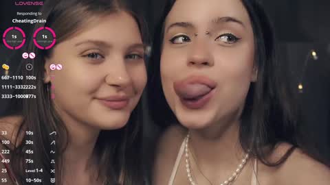 Nelly and Mari online show from December 23, 7:28 am