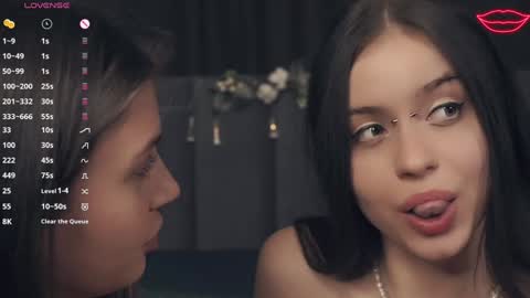 Nelly and Mari online show from December 26, 10:48 am