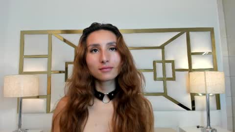 Viviene online show from June 7, 4:33 pm