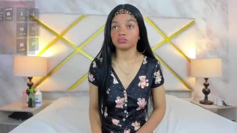 Viviene online show from June 15, 11:23 am