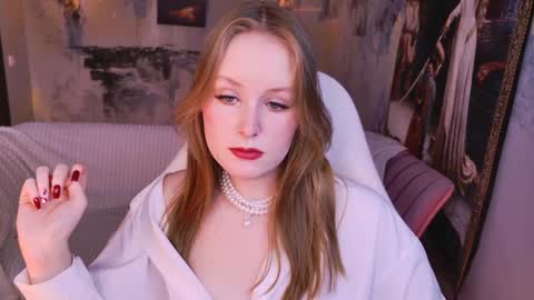 Snapshot of vivienleeigh chatting on April 12, 5:12 am Vivien online show from April 12, 5:12 am