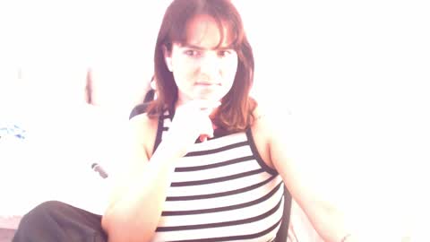 ViviRoses online show from April 23, 2:52 pm