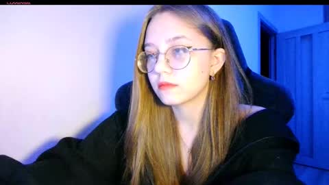 vivivivikkie online show from February 20, 11:27 pm