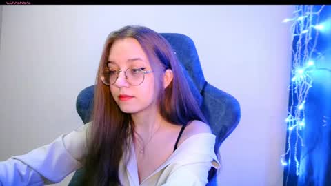 vivivivikkie online show from June 9, 9:26 pm