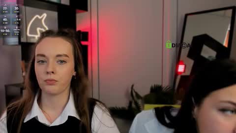 vivy_star online show from October 7, 8:44 am