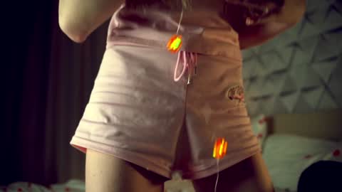 vixcx_ online show from October 29, 3:36 pm