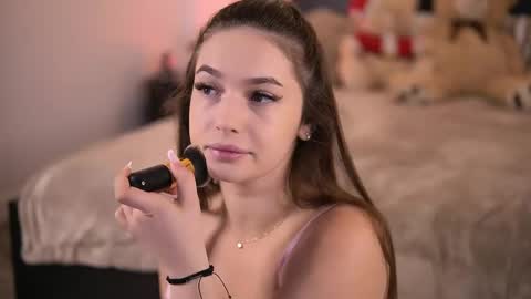 Snapshot of vixenamour chatting on October 22, 4:13 am vixenamour online show from October 22, 4:13 am