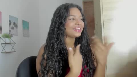 Snapshot of vixenlust17 chatting on March 5, 5:14 am vixenlust17 online show from March 5, 5:14 am