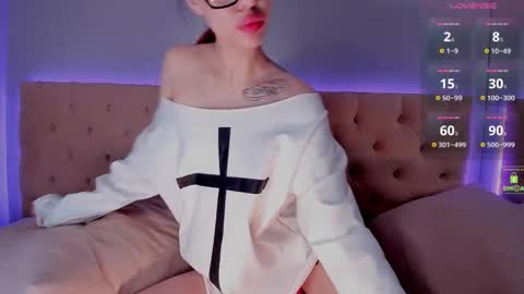 Monica online show from January 31, 7:11 pm