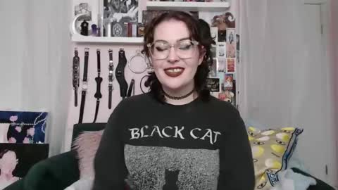 Snapshot of vixinvvitch chatting on January 16, 4:33 pm VIXIN online show from January 16, 4:33 pm