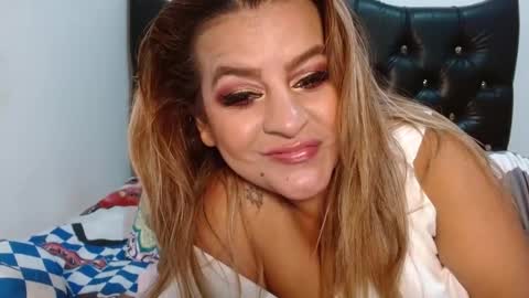 Venus online show from December 2, 1:00 am