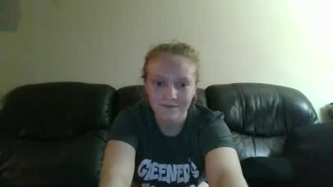 Snapshot of vladandval25 chatting on February 27, 11:52 am vladandval25 online show from February 27, 11:52 am