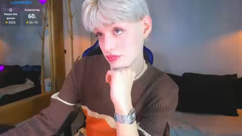 Snapshot of vladhellsing4 chatting on June 13, 2:15 pm Vlad online show from June 13, 2:15 pm