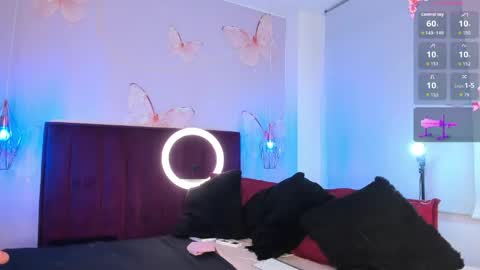Snapshot of vnuss__ chatting on June 6, 2:27 am VENUS online show from June 6, 2:27 am