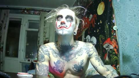 Snapshot of voldan_elf chatting on October 31, 5:25 pm Elf online show from October 31, 5:25 pm