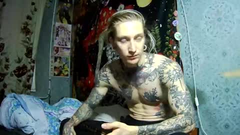 Snapshot of voldan_elf chatting on November 6, 9:59 pm Elf online show from November 6, 9:59 pm